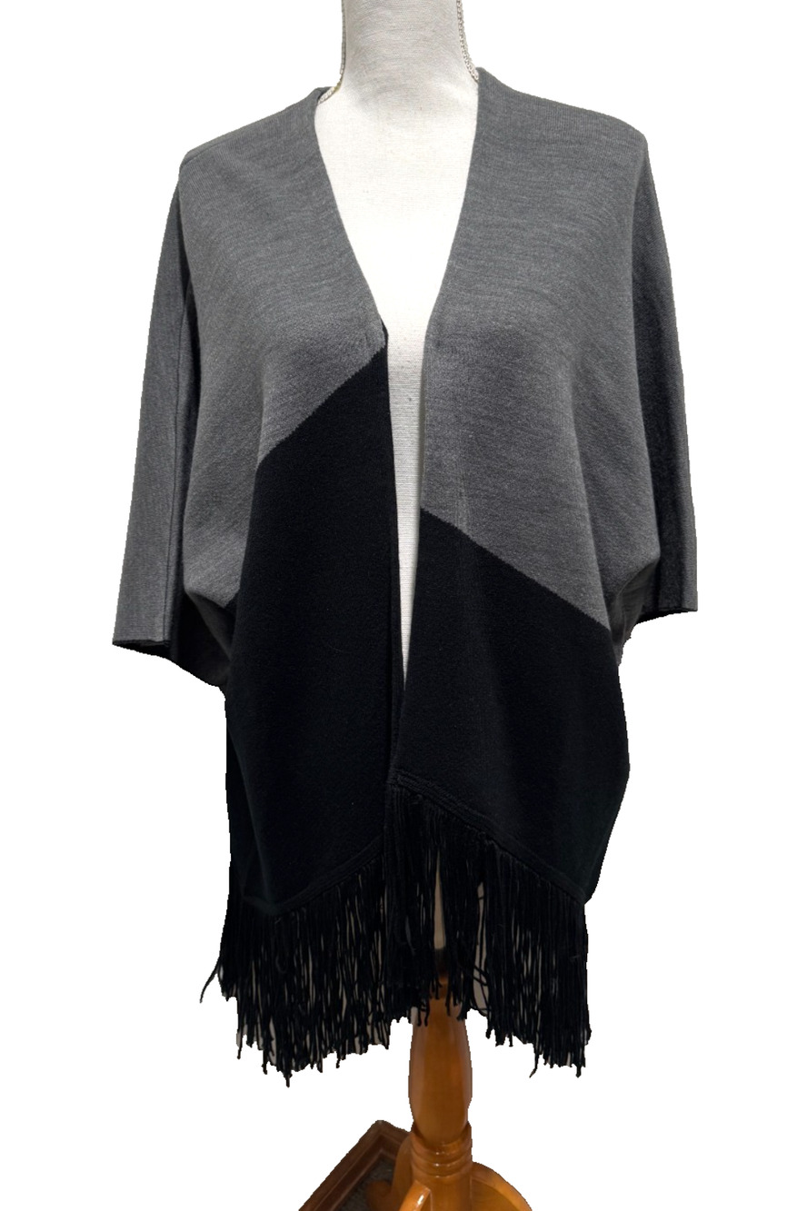 Neiman Marcus Women Wrap Serape Shawl Fringe Black Gray ColorBlock L Knit Artsy